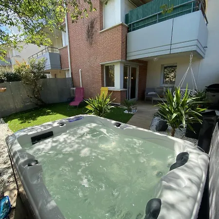 Le Jungle : T2 Avec Jardin Et Jacuzzi Apartmán Blagnac