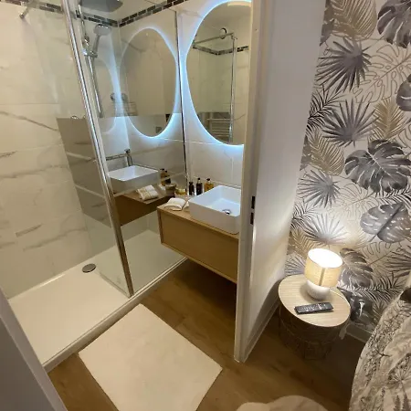 Le Jungle : T2 Avec Jardin Et Jacuzzi