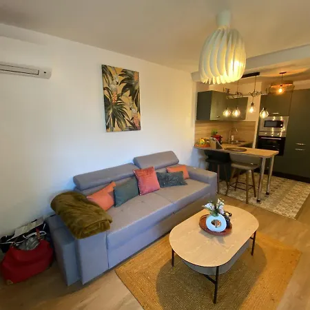 Le Jungle : T2 Avec Jardin Et Jacuzzi Apartment *
