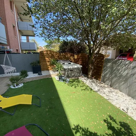 Le Jungle : T2 Avec Jardin Et Jacuzzi * Blagnac