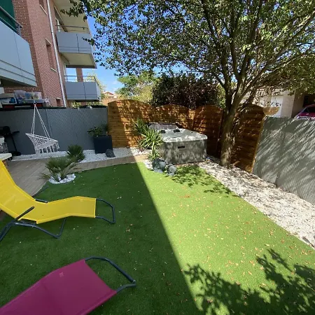 Le Jungle : T2 Avec Jardin Et Jacuzzi *